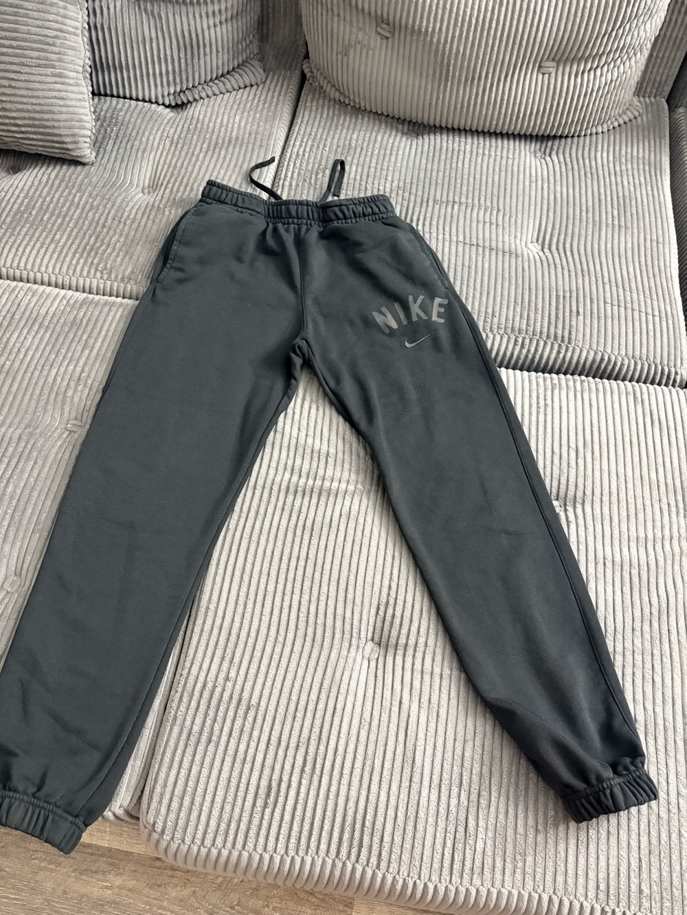 Nike Black Men’s Jogger pants
Size Small